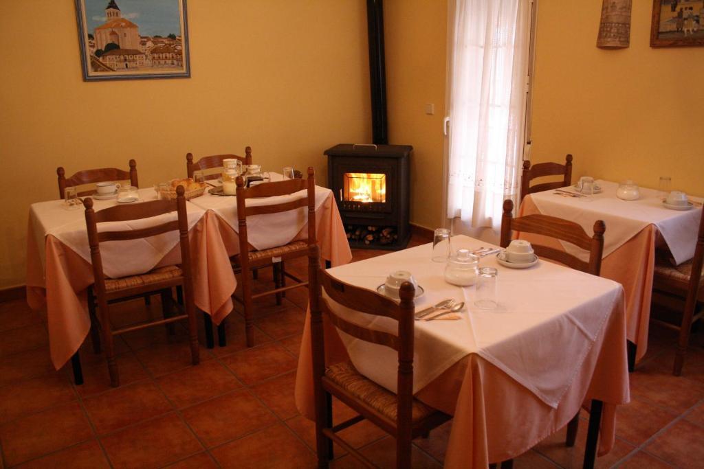 Hostal La Balquina Chinchon Ngoại thất bức ảnh